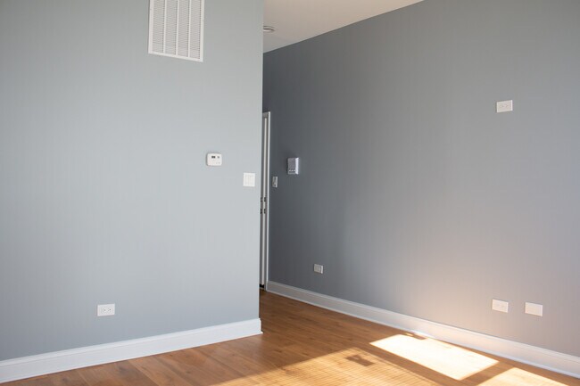 Foto del edificio - 3410 W 24th St