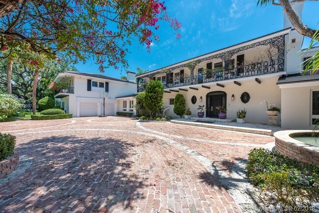 Foto del edificio - 4511 Lake Rd