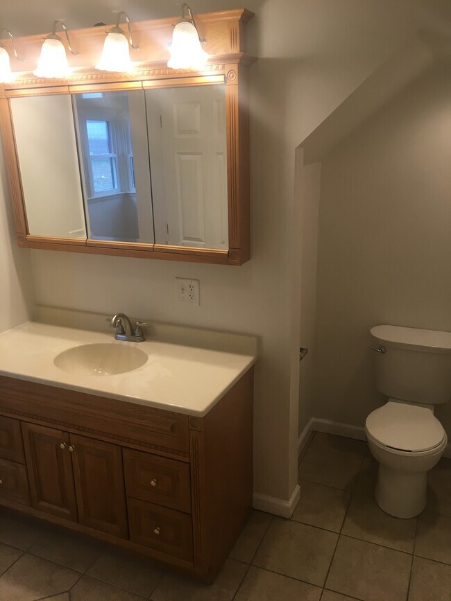 bathroom - 1143 Steakhouse Rd