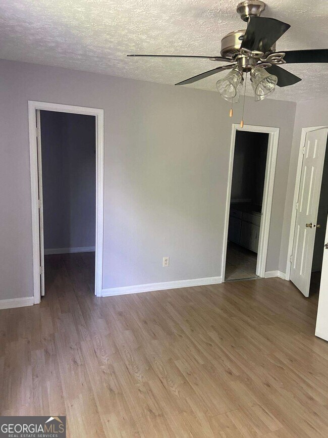 Foto del edificio - 8238 Canyon Forge Dr