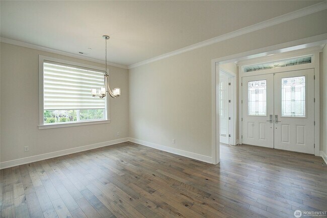 Building Photo - 5Bd/4Ba Bellevue House