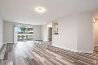 Building Photo - 3433 NW 44th St