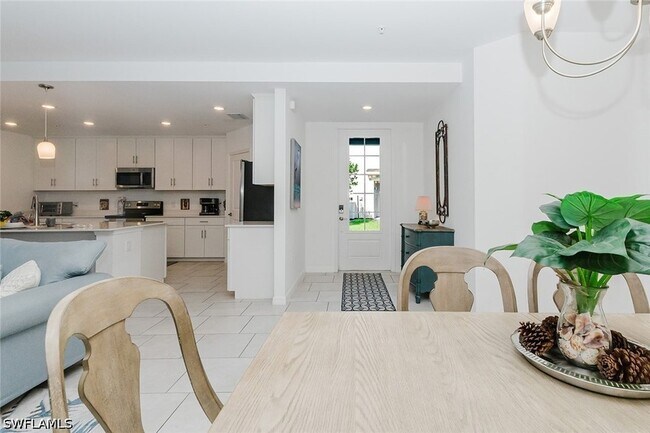 Foto del edificio - 5739 Oakmont Ct