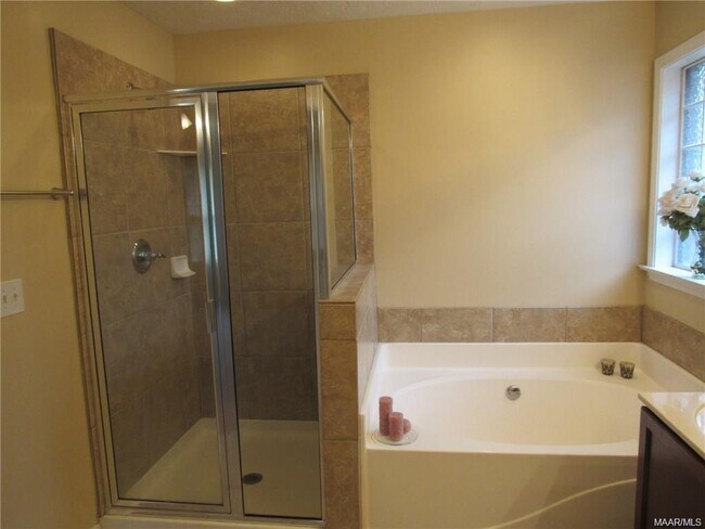 Foto del edificio - 3524 Claiborne Cir