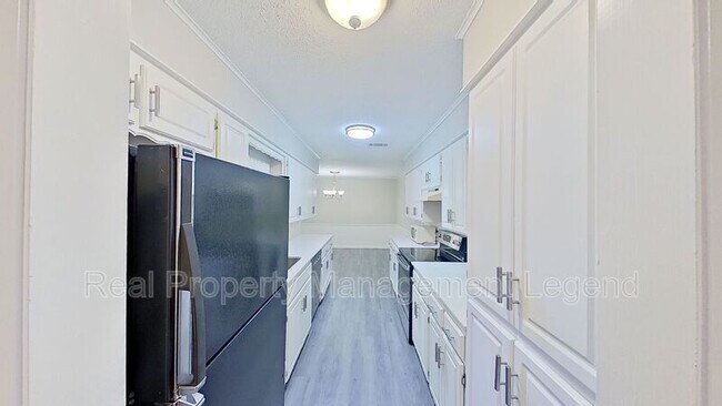 Foto del edificio - 821 W Woodard St