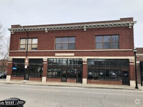 Building Photo - 431 W Walnut St