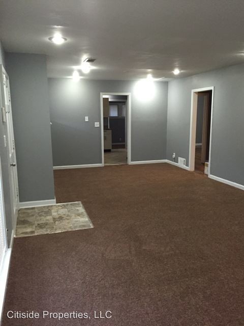 Building Photo - 3 br, 1 bath House - 2699 Ellen Way