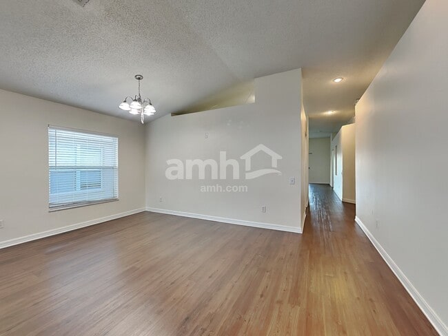 Building Photo - 10509 Goldwater Ln