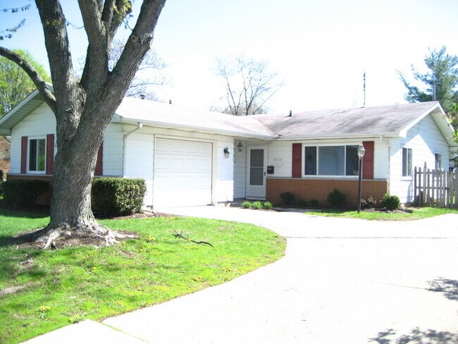 Foto del edificio - 3BR Ranch