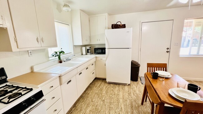 Foto del edificio - 517-6 W Mahoney St