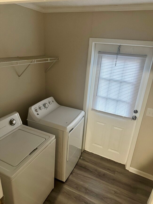 Building Photo - 6208 Stag Trail