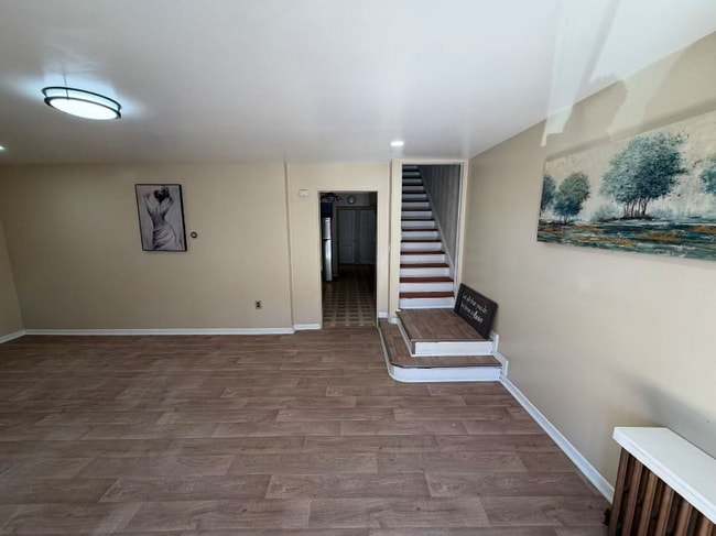 Foto del edificio - 1920 Middle St