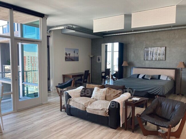 Foto del edificio - 1080 Park Blvd