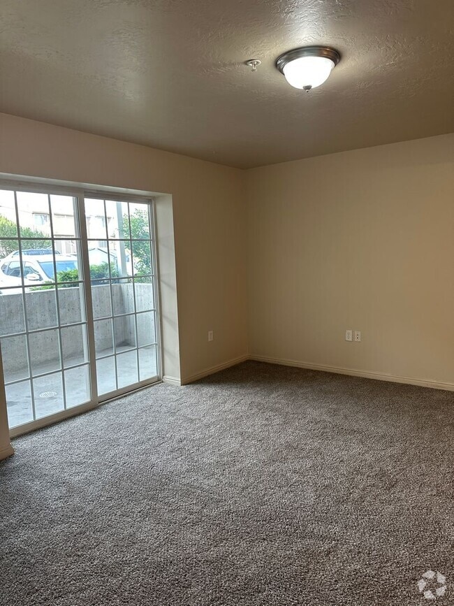 Building Photo - 2280 Cumorah Way