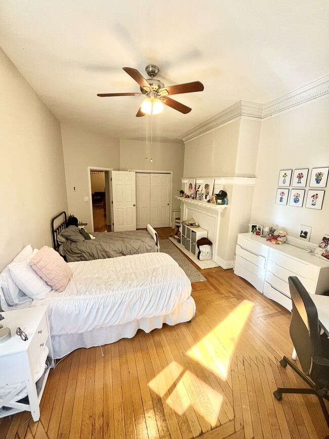 Building Photo - 42 Fenway