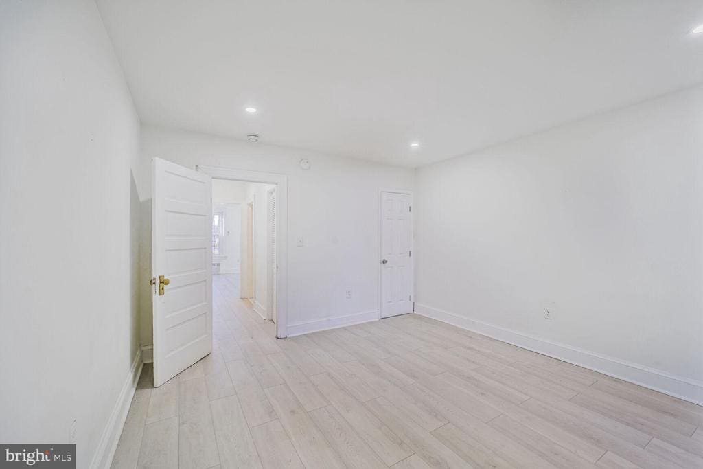 Primary Photo - 1430 A St SE