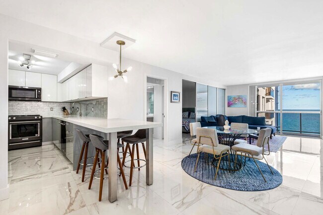 Foto del edificio - 6039 Collins Ave