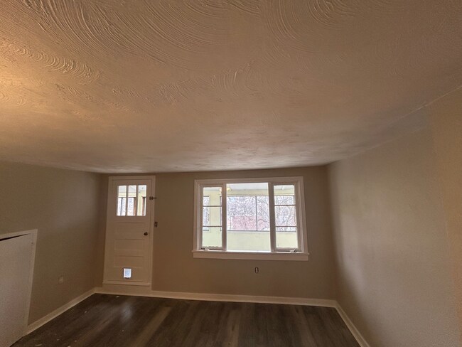 Foto del edificio - 335 S Lincoln Ave