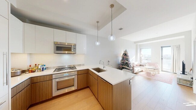 Foto del edificio - 100 Shawmut Ave