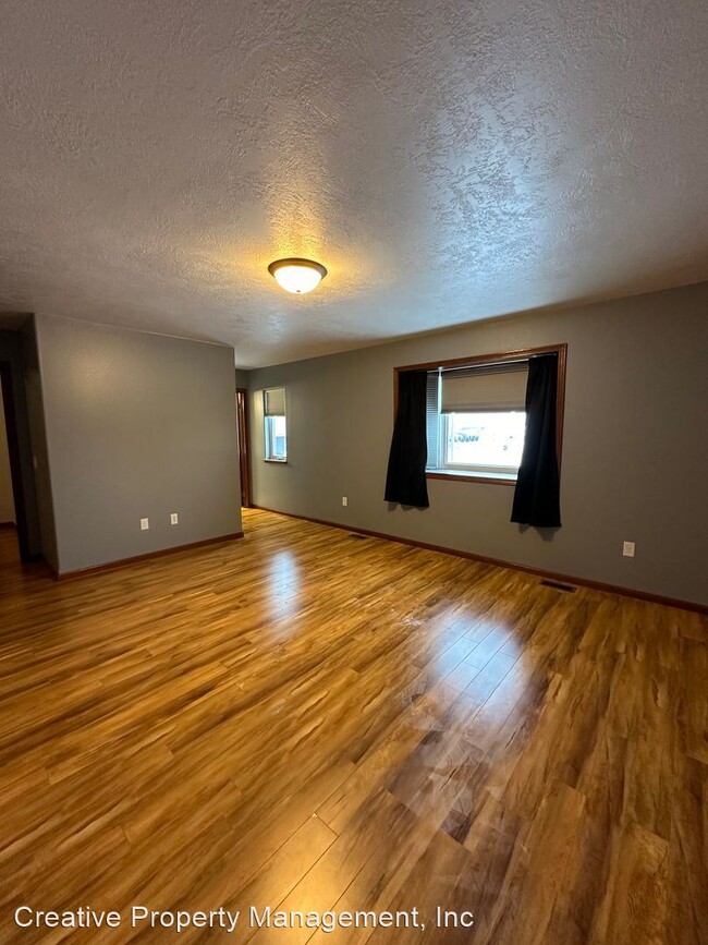 Foto del edificio - 3 br, 2.5 bath House - 1524 35th Ave SE