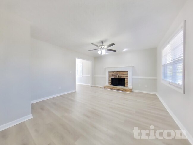 Foto del edificio - 27 Fairview Way