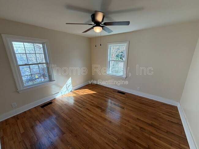 Foto del edificio - 1021 Russell St