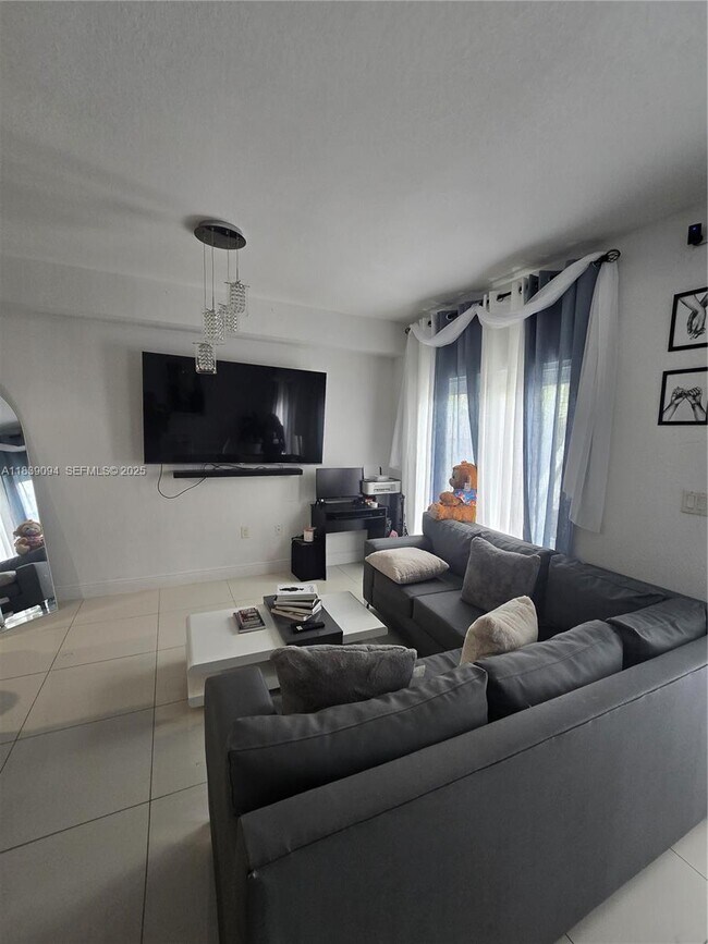 Foto del edificio - 14437 SW 260th St