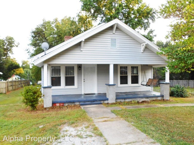 Building Photo - 310 Palmer St