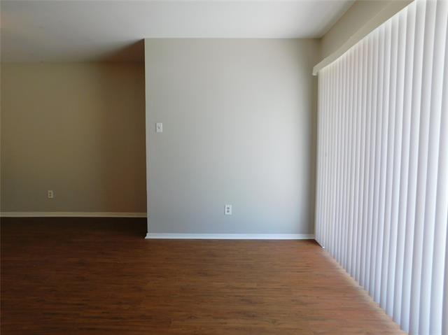 Building Photo - 217 Mockingbird Ln