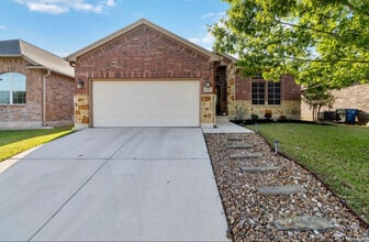 Building Photo - 5618 Thunder Oaks