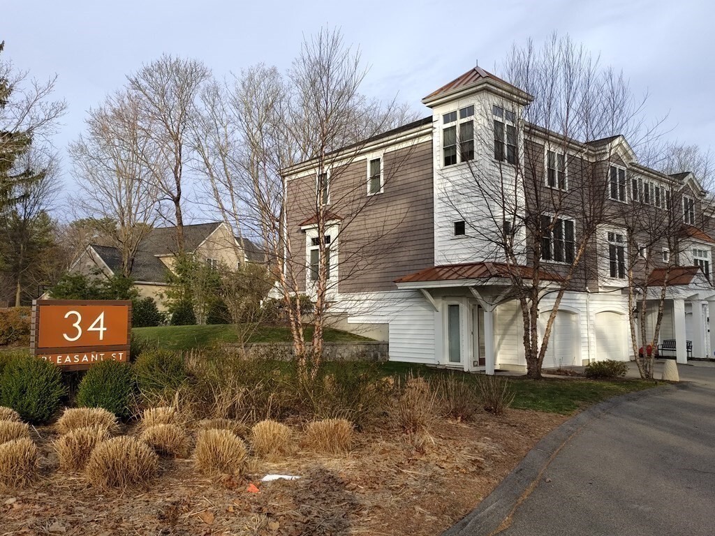 Primary Photo - 34 Pleasant St