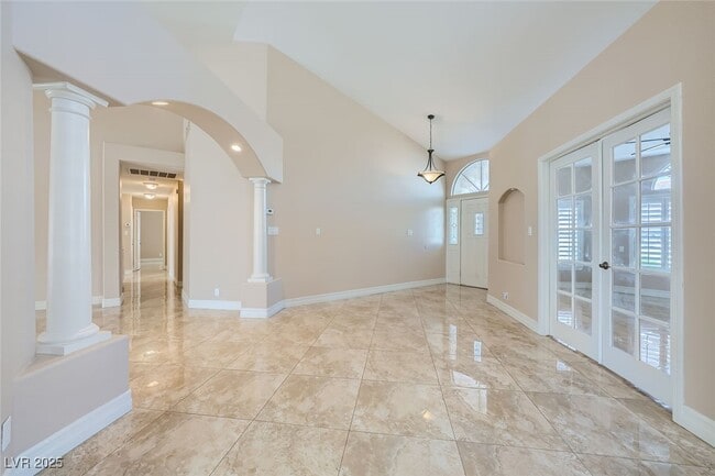Building Photo - 712 Merialdo Ln