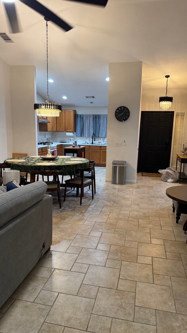 Foto del edificio - 73951 White Sands Dr