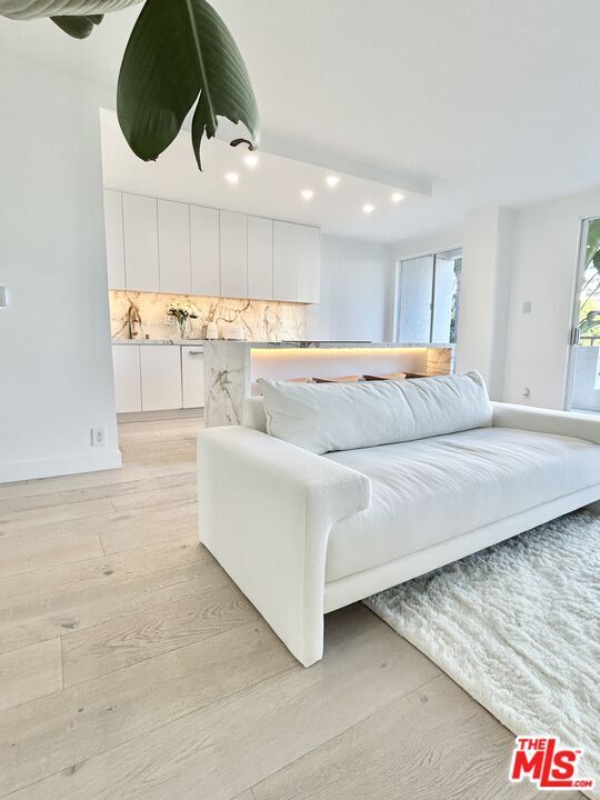Foto principal - 1131 Alta Loma Rd