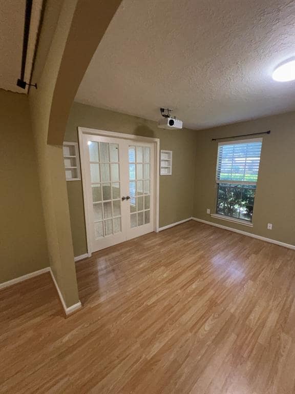 Building Photo - 3907 Glenheather Dr