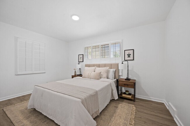 Foto del edificio - Spacious 5 Bed, 2 Bath Home in Holladay