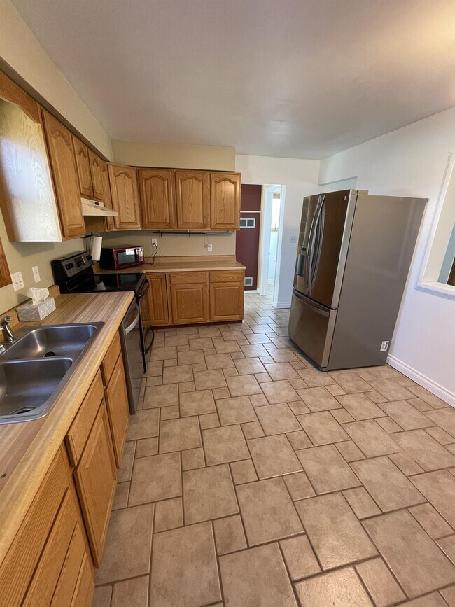 Foto del edificio - 820 48th St S