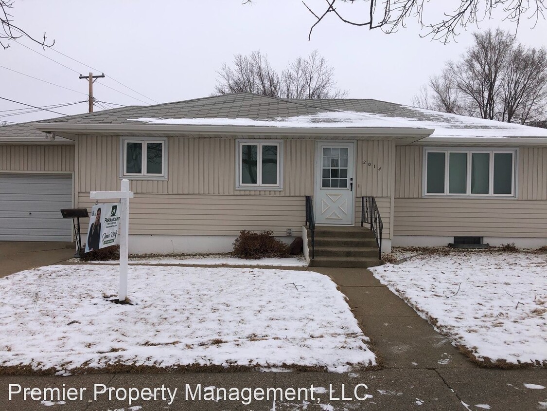 2014 E Rosser Ave, Bismarck, ND 58501 House Rental in Bismarck, ND
