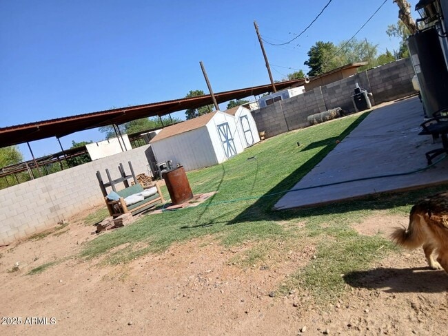 Building Photo - 7635 N 76th Ln