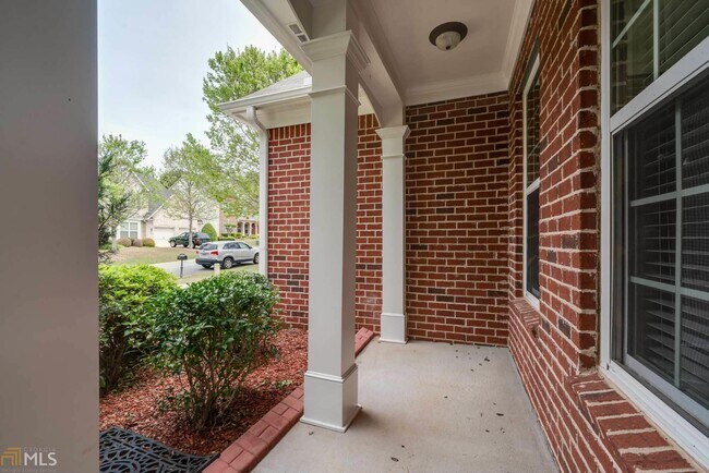 Building Photo - 4925 Shiloh Springs Rd