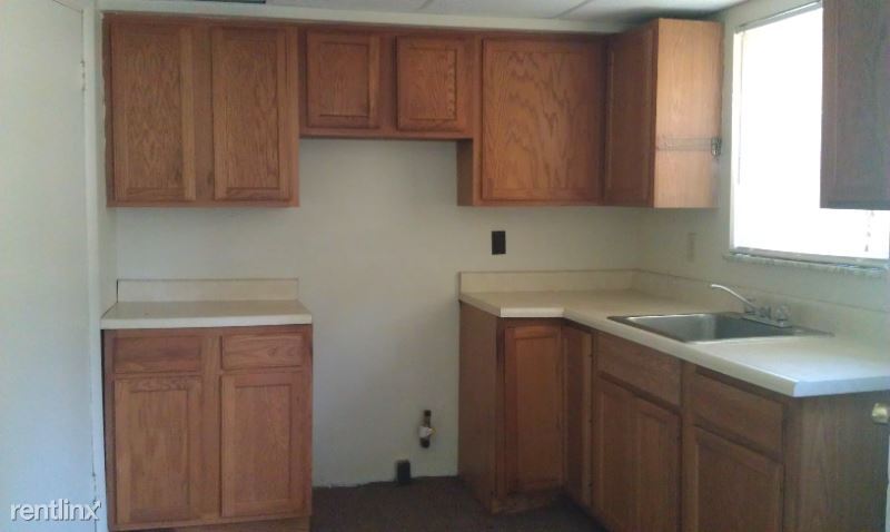 Foto principal - 3 br, 1 bath Townhome - 4756 State Route 66