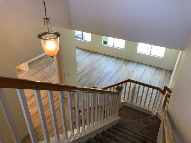 Building Photo - 59 Eaglecreek