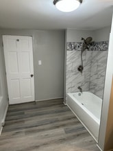 Building Photo - 328 S Mount St