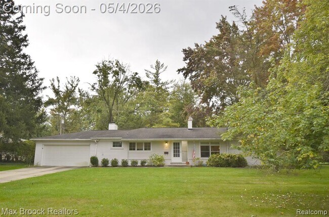 Foto del edificio - 2687 Heathfield Rd