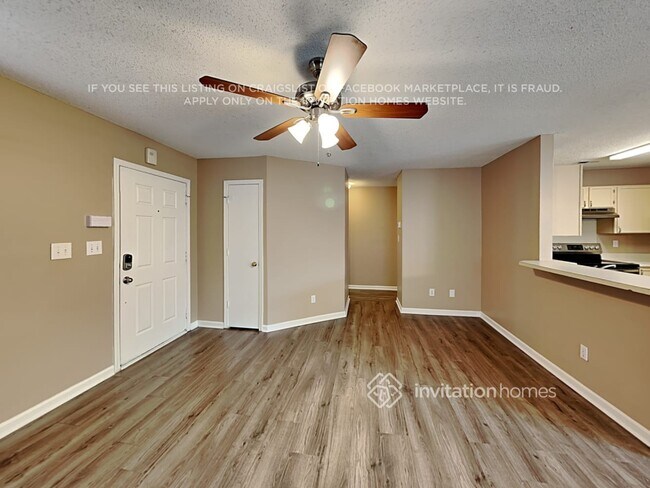 Building Photo - 3049 Parade Ln SW