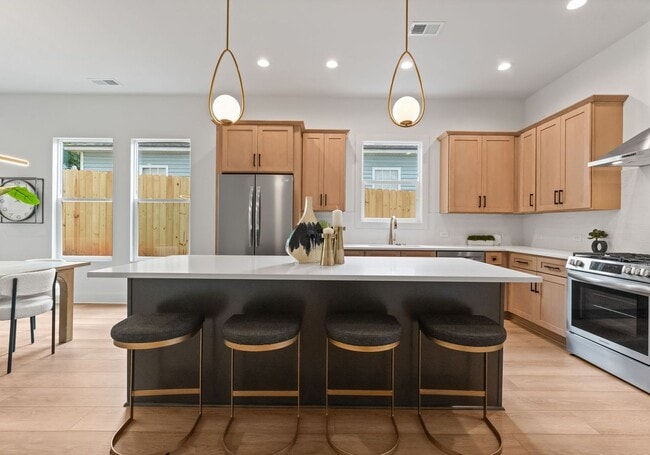 Building Photo - 2413 Pruitt St