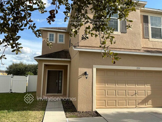 Foto del edificio - 8311 Round Leaf Ln