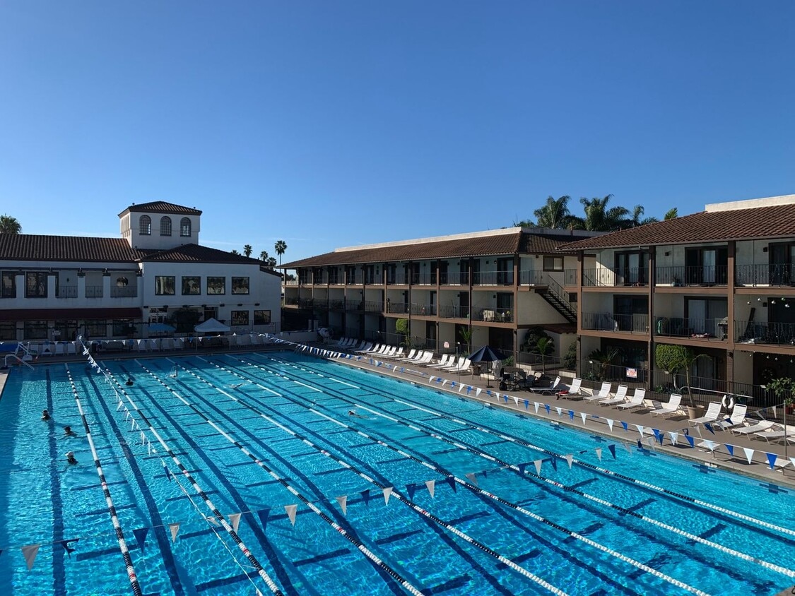 Primary Photo - Los Caballeros Clubhouse #1211-A