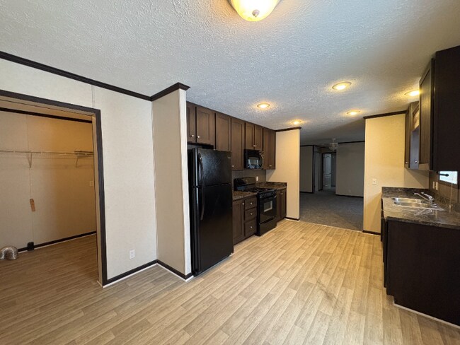 Foto del edificio - 322 Basket Branch