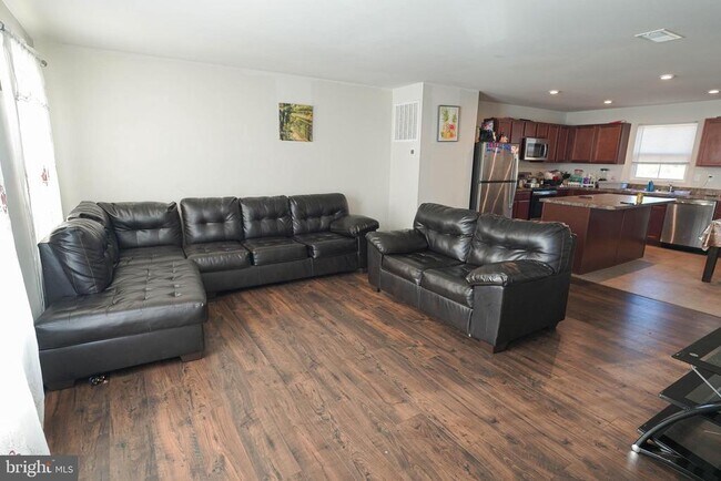 Building Photo - 11629 Buckingham Dr